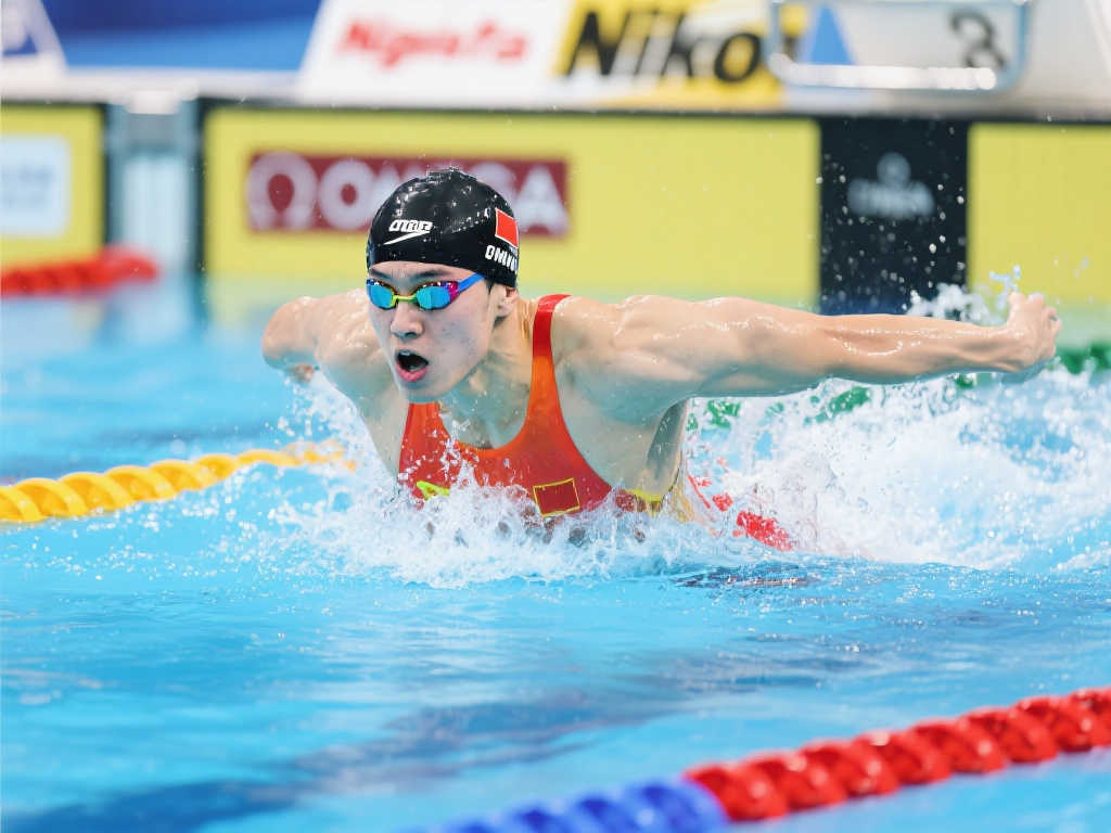 溢的笑容中 溢的笑容中